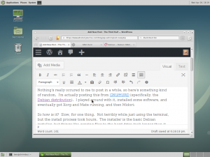 Midori on a GNU/Hurd desktop.